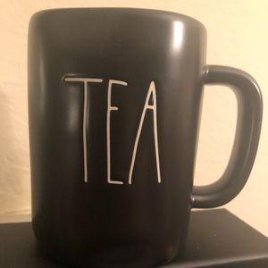Rae Dunn mug tea